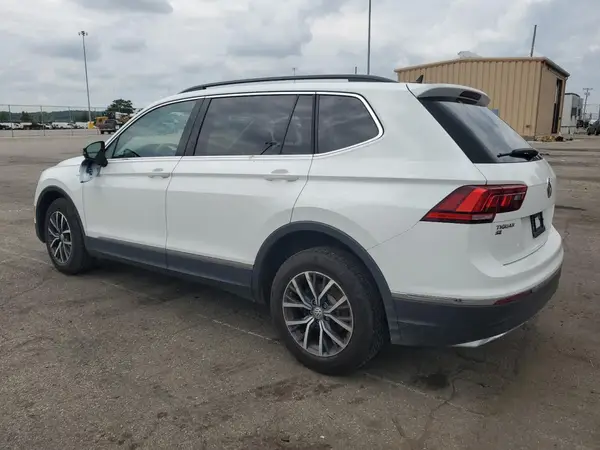 3VV2B7AXXLM046543 2020 VOLKSWAGEN TIGUAN - Image 2