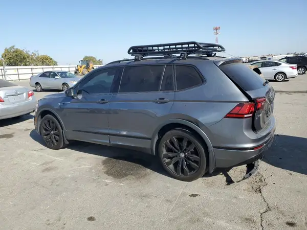 3VV2B7AXXLM117921 2020 VOLKSWAGEN TIGUAN - Image 2