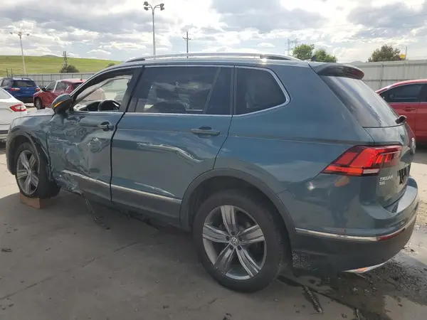 3VV2B7AXXLM128076 2020 VOLKSWAGEN TIGUAN - Image 2