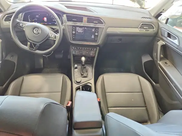 3VV2B7AXXLM137621 2020 VOLKSWAGEN TIGUAN - Image 8