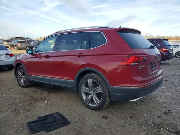 3VV2B7AXXLM145699 2020 VOLKSWAGEN TIGUAN - Image 2