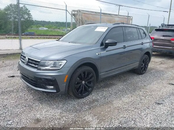 3VV2B7AXXLM156864 2020 VOLKSWAGEN TIGUAN - Image 2