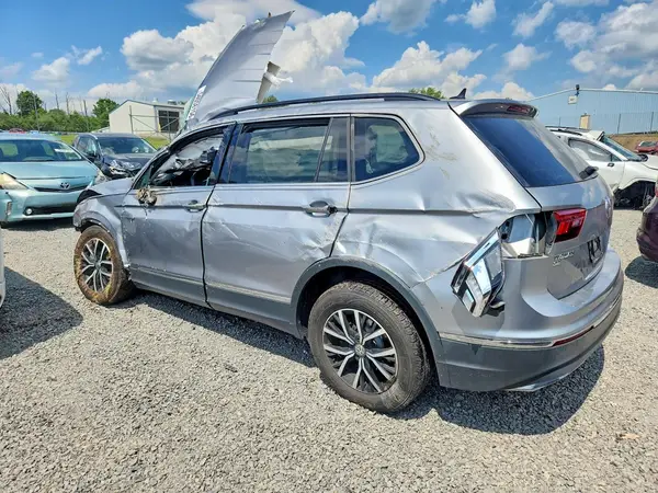 3VV2B7AXXMM003256 2021 VOLKSWAGEN TIGUAN - Image 2