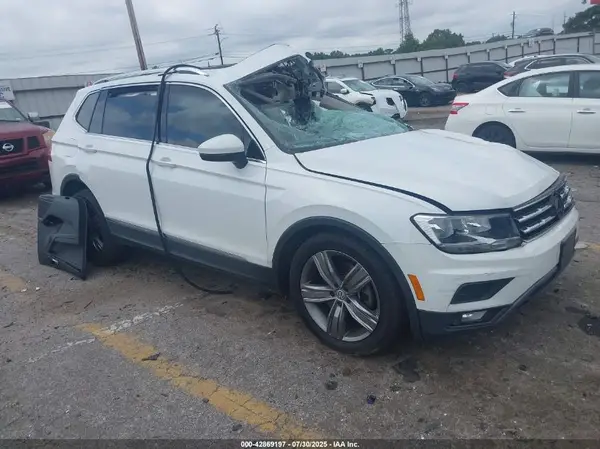3VV2B7AXXMM021417 2021 VOLKSWAGEN TIGUAN - Image 1