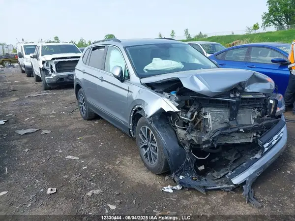 3VV2B7AXXMM038704 2021 VOLKSWAGEN TIGUAN - Image 1