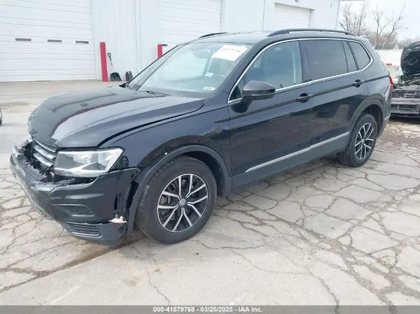 3VV2B7AXXMM057849 2021 VOLKSWAGEN TIGUAN - Image 2