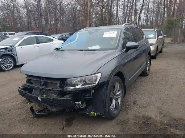 3VV2B7AXXMM072819 2021 VOLKSWAGEN TIGUAN - Image 2