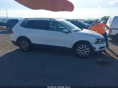 3VV2B7AXXMM107164 2021 VOLKSWAGEN TIGUAN