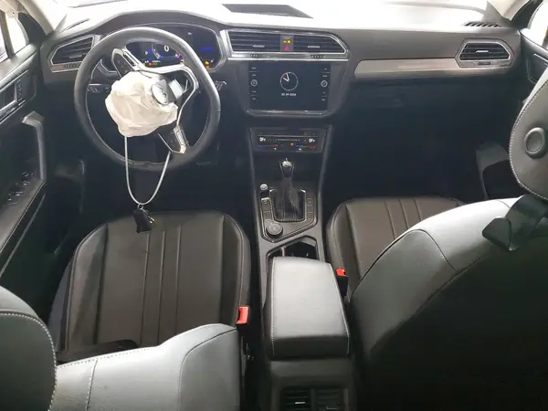 3VV2B7AXXNM042401 2022 VOLKSWAGEN TIGUAN - Image 8