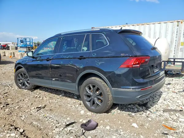 3VV2B7AXXPM105774 2023 VOLKSWAGEN TIGUAN - Image 2