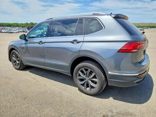 3VV2B7AXXPM132974 2023 VOLKSWAGEN TIGUAN - Image 2