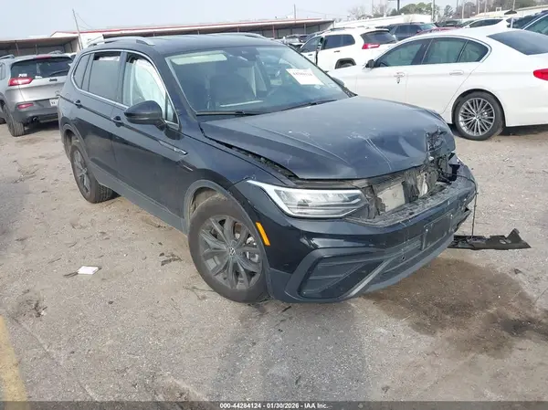 3VV2B7AXXRM193986 2024 VOLKSWAGEN TIGUAN - Image 1