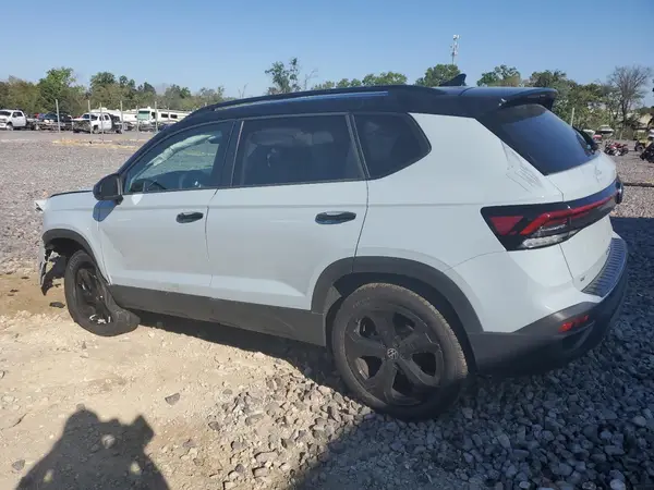 3VV2C7B23SM049475 2025 VOLKSWAGEN TAOS - Image 2