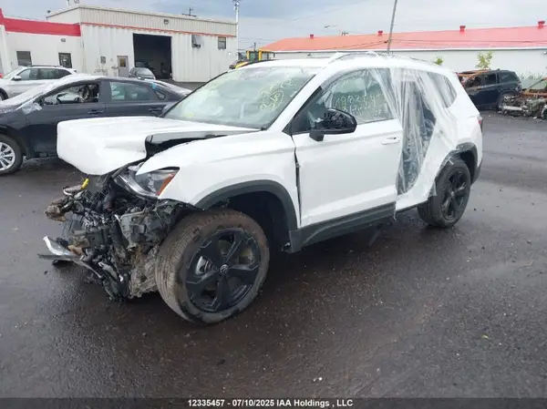3VV2C7B26SM059241 2025 VOLKSWAGEN TAOS - Image 2