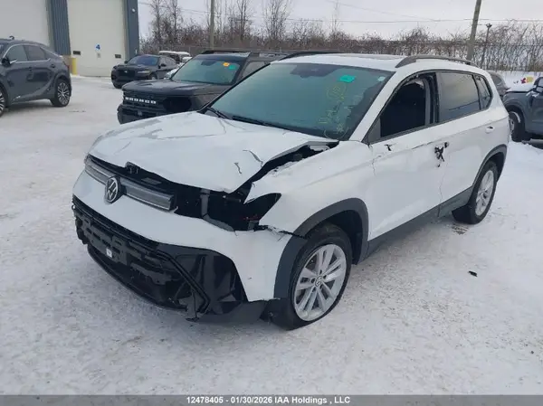 3VV2C7B27SM068157 2025 VOLKSWAGEN TAOS - Image 2