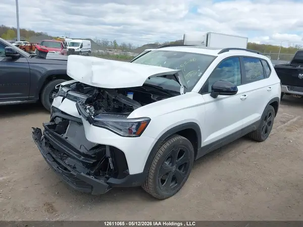 3VV2C7B27TM040943 2026 VOLKSWAGEN TAOS - Image 2