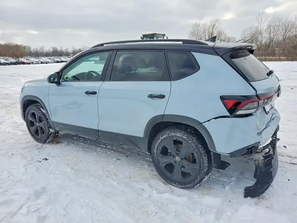 3VV2C7B28SM078857 2025 VOLKSWAGEN TAOS - Image 2