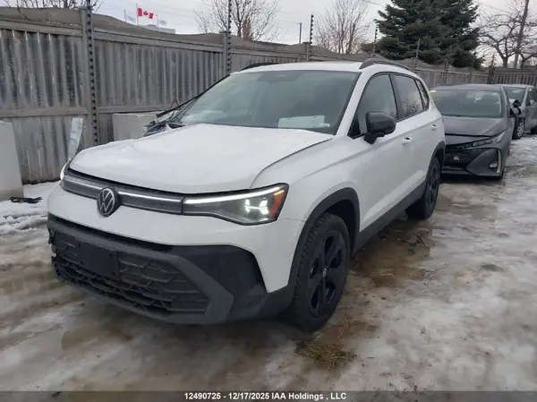 3VV2C7B28TM014884 2026 VOLKSWAGEN TAOS - Image 2