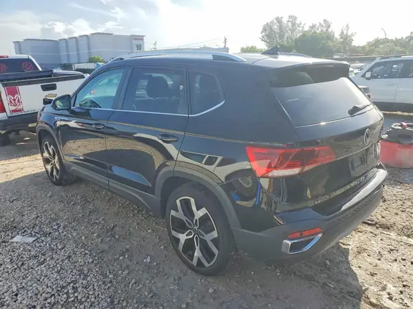 3VV2X7B20NM033808 2022 VOLKSWAGEN TAOS - Image 2