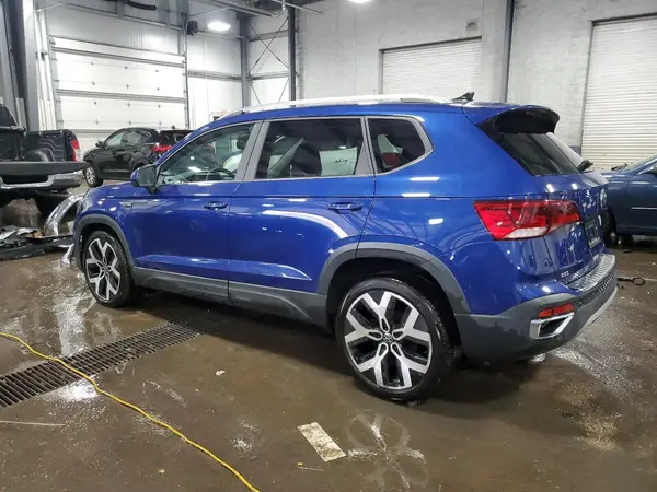 3VV2X7B21NM043926 2022 VOLKSWAGEN TAOS - Image 2