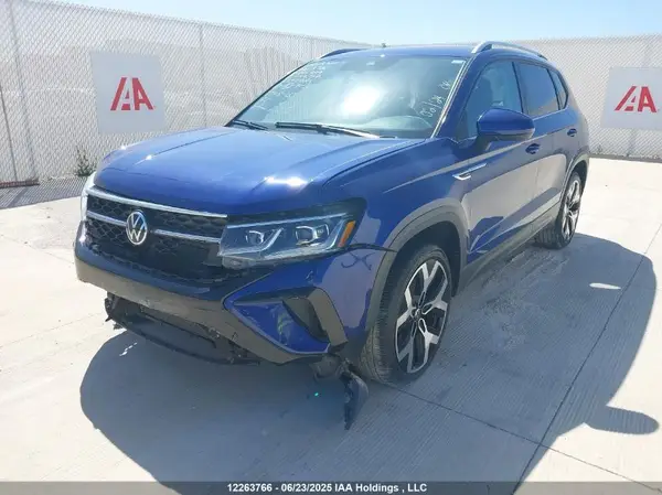3VV2X7B22NM065207 2022 VOLKSWAGEN TAOS - Image 2