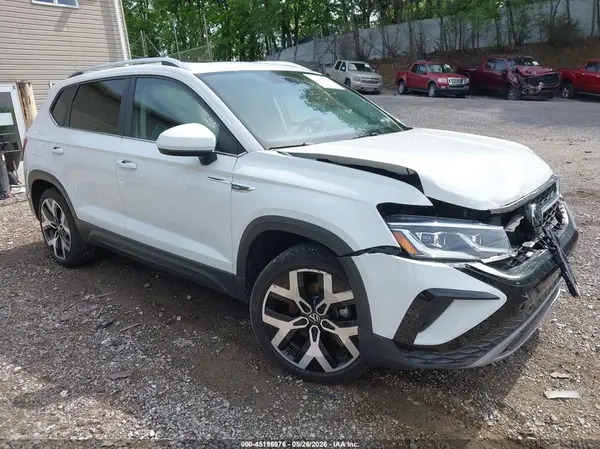 3VV2X7B22NM085702 2022 VOLKSWAGEN TAOS - Image 1