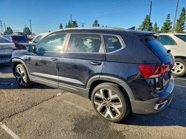 3VV2X7B22NM089457 2022 VOLKSWAGEN TAOS - Image 2