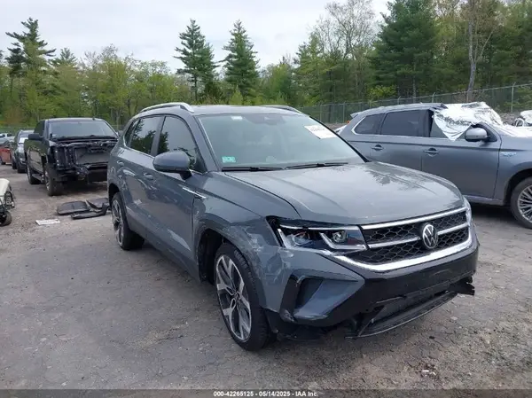 3VV2X7B24NM089699 2022 VOLKSWAGEN TAOS - Image 1