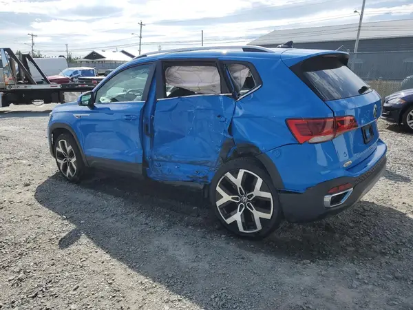 3VV2X7B25NM031925 2022 VOLKSWAGEN TAOS - Image 2