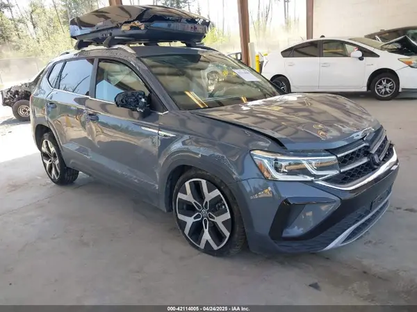 3VV2X7B25PM304168 2023 VOLKSWAGEN TAOS - Image 1