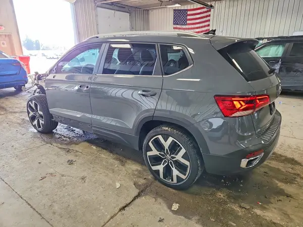 3VV2X7B25PM315302 2023 VOLKSWAGEN TAOS - Image 2