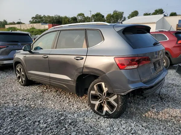 3VV2X7B26NM089641 2022 VOLKSWAGEN TAOS - Image 2