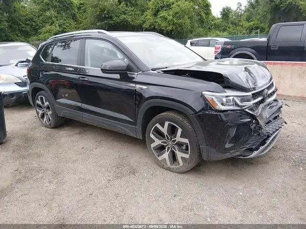 3VV2X7B27NM083640 2022 VOLKSWAGEN TAOS - Image 1