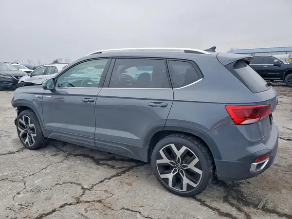 3VV2X7B29NM066659 2022 VOLKSWAGEN TAOS - Image 2