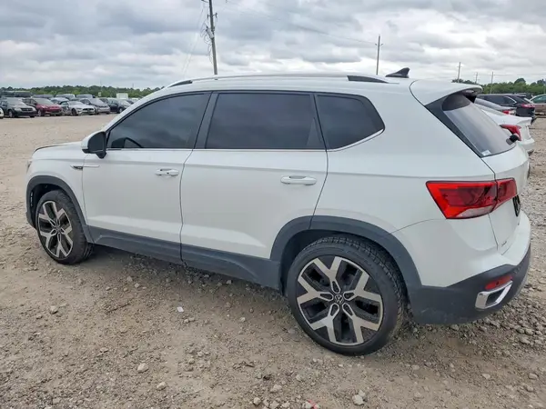 3VV2X7B2XNM066315 2022 VOLKSWAGEN TAOS - Image 2