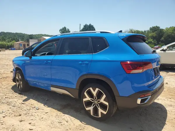 3VV2X7B2XPM313271 2023 VOLKSWAGEN TAOS - Image 2