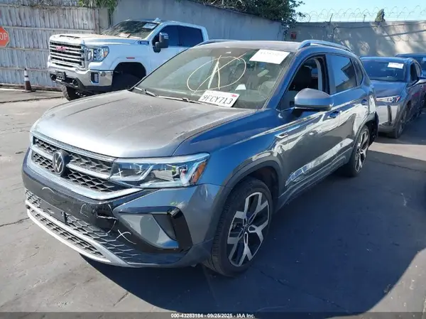 3VV2X7B2XPM324383 2023 VOLKSWAGEN TAOS - Image 2