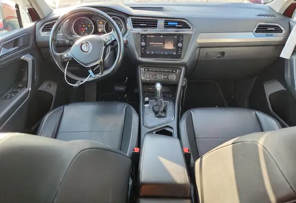 3VV3B7AX0JM008918 2018 VOLKSWAGEN TIGUAN - Image 8
