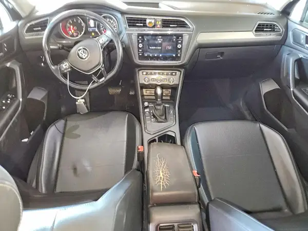 3VV3B7AX0JM043877 2018 VOLKSWAGEN TIGUAN - Image 8