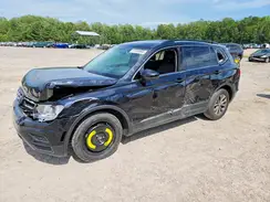 3VV3B7AX0JM049498 2018 VOLKSWAGEN TIGUAN