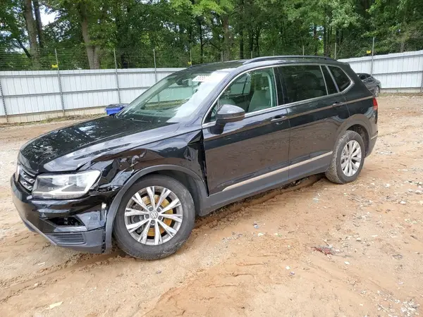 3VV3B7AX0JM051154 2018 VOLKSWAGEN TIGUAN - Image 1