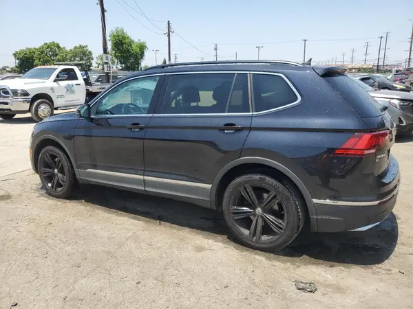 3VV3B7AX0JM051848 2018 VOLKSWAGEN TIGUAN - Image 2