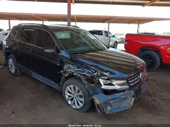 3VV3B7AX0JM054832 2018 VOLKSWAGEN TIGUAN