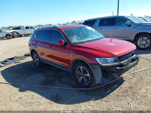 3VV3B7AX0JM082078 2018 VOLKSWAGEN TIGUAN - Image 1