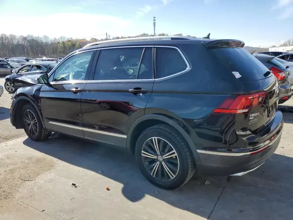 3VV3B7AX0JM084994 2018 VOLKSWAGEN TIGUAN - Image 2