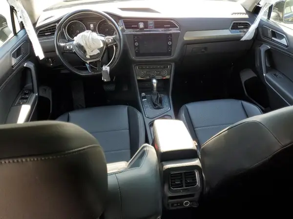 3VV3B7AX0JM084994 2018 VOLKSWAGEN TIGUAN - Image 8