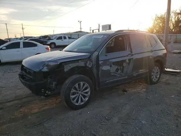 3VV3B7AX0JM088351 2018 VOLKSWAGEN TIGUAN - Image 1