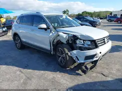 3VV3B7AX0JM095056 2018 VOLKSWAGEN TIGUAN