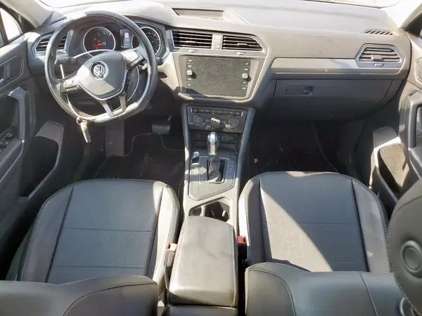 3VV3B7AX0JM095462 2018 VOLKSWAGEN TIGUAN - Image 8
