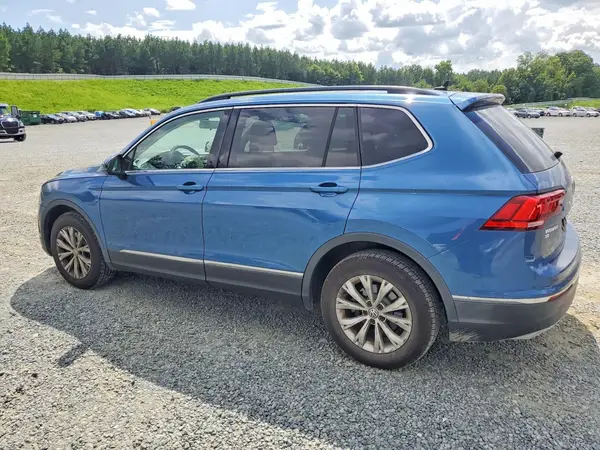 3VV3B7AX0JM103754 2018 VOLKSWAGEN TIGUAN - Image 2